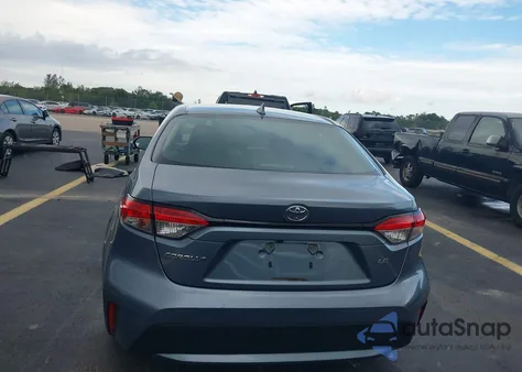 2020 Toyota Corolla Le z USA, uszkodzony, nr VIN 5YFEPRAE3LP083479